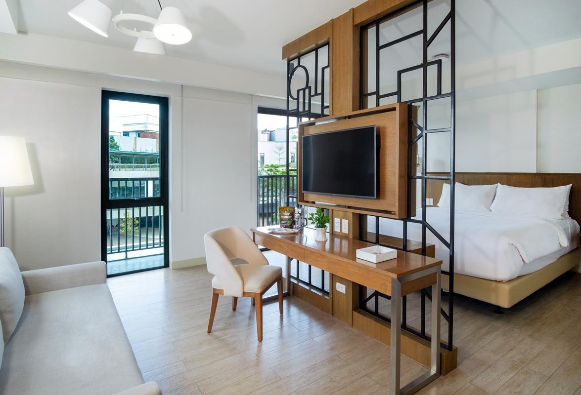 טגאיטאי Quest Hotel Tagaytay מראה חיצוני תמונה